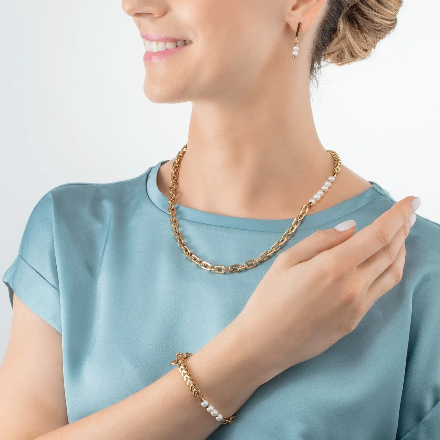 COEUR DE LION Perlenarmbänder-Armband Shape Shifter Süßwasserperlen Gold