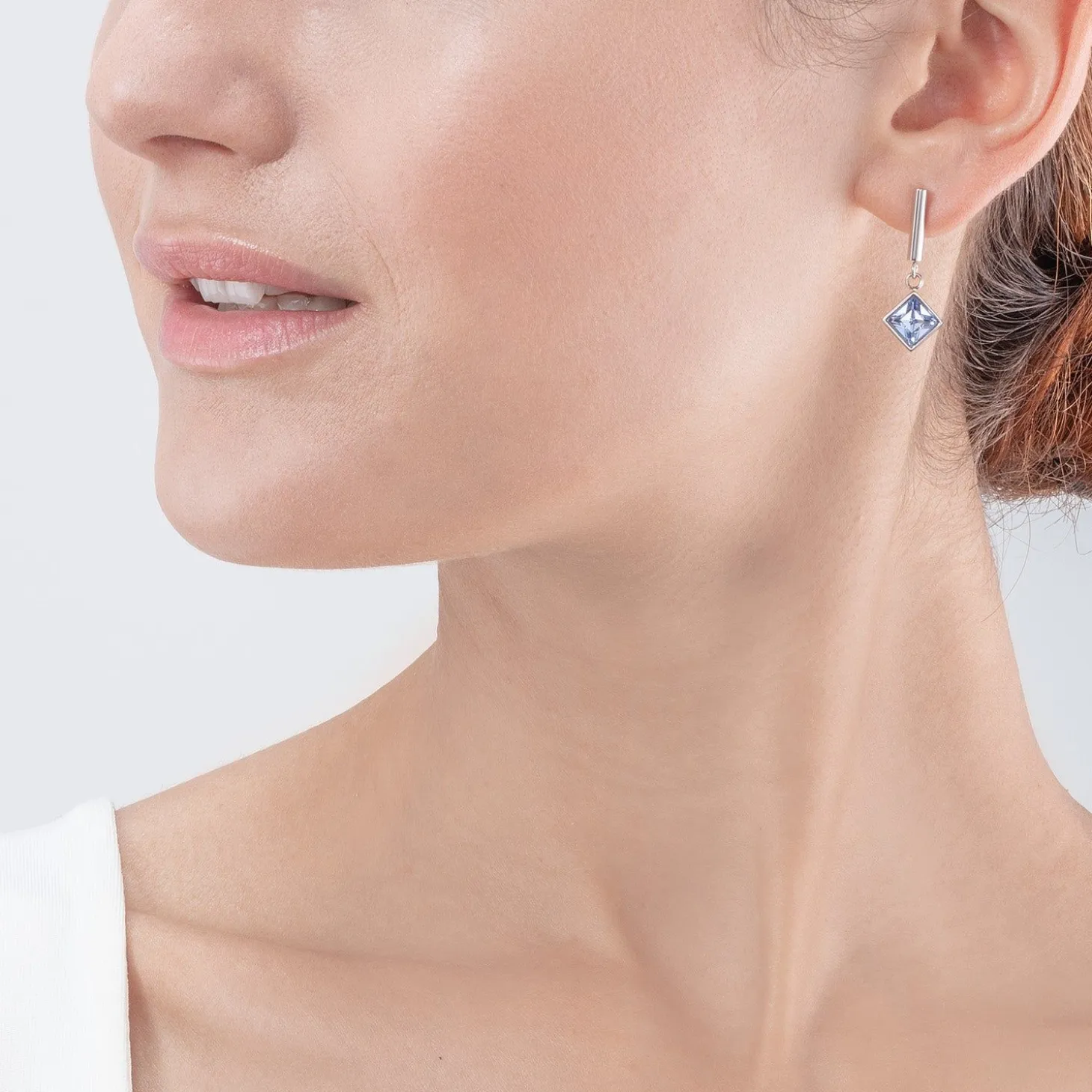 COEUR DE LION Kristallohrringe-Brillante quadratische Ohrringe Silber Hellblau