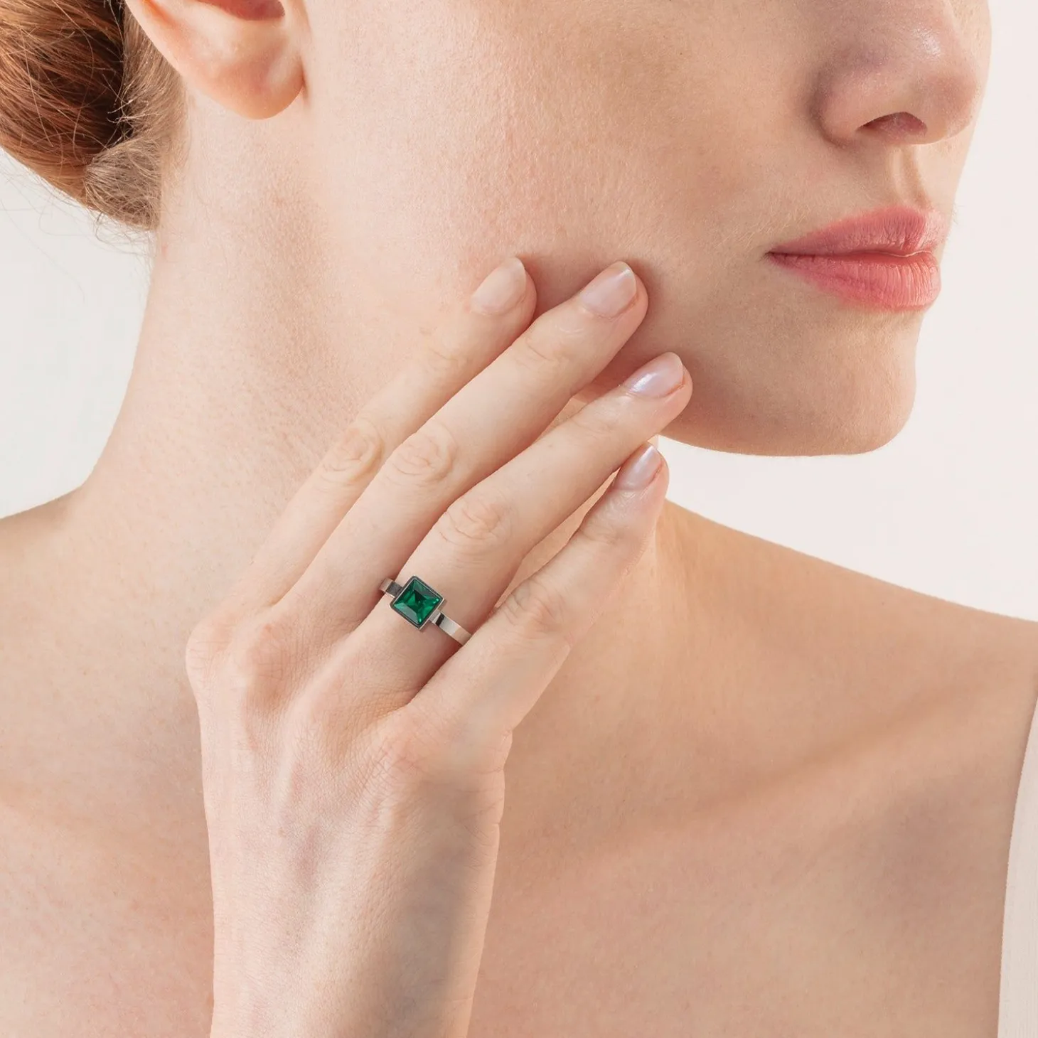 COEUR DE LION Coeur Essentials-Brillanter quadratischer großer Ring Silber Dunkelgrün