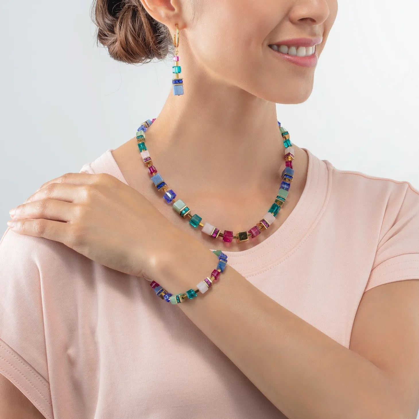 COEUR DE LION Echter Stein-Geocube® Precious Statement Armband Gold-Mehrfarbig