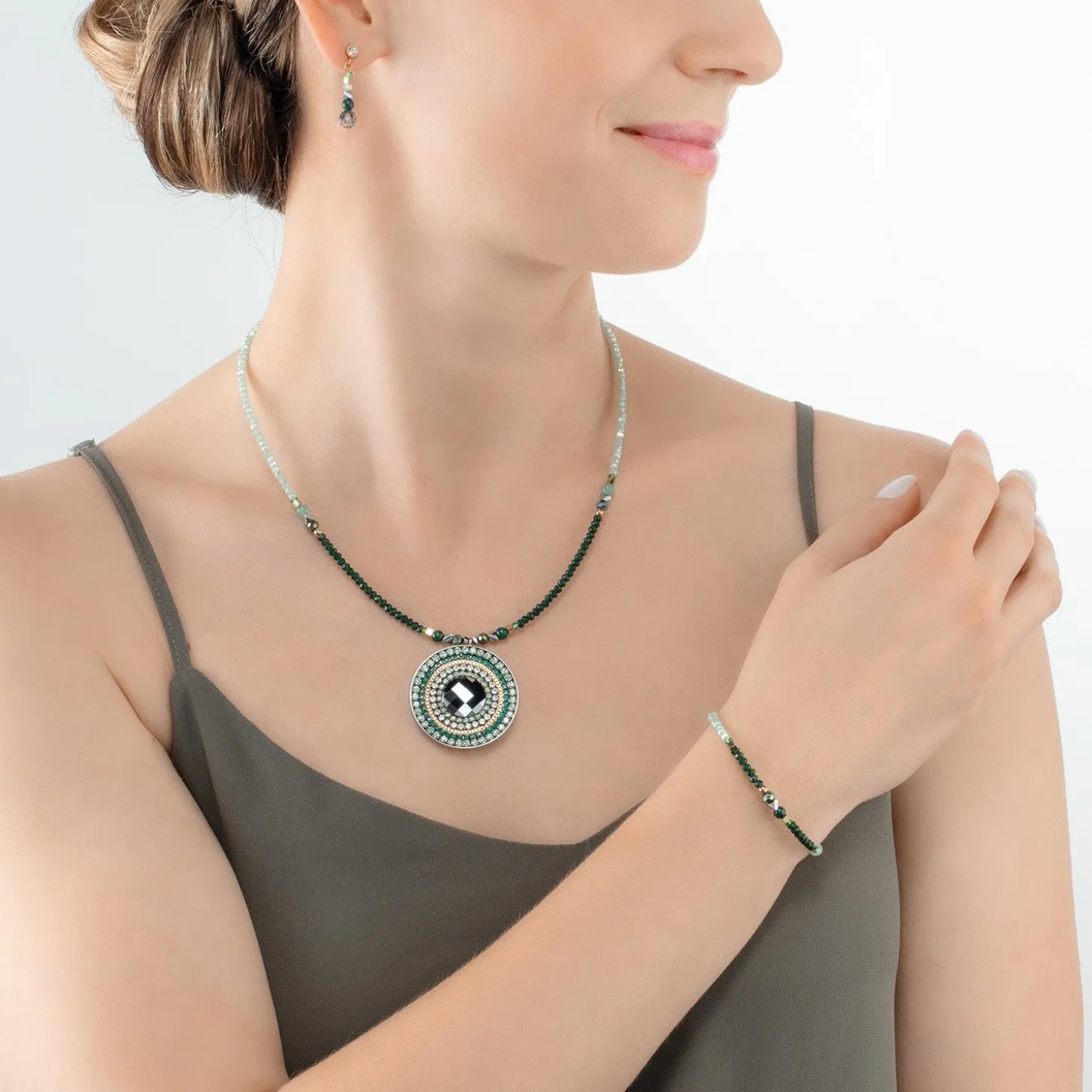 COEUR DE LION Halsketten mit Anhänger-Halskette Amulett Glamouröses Grüngold