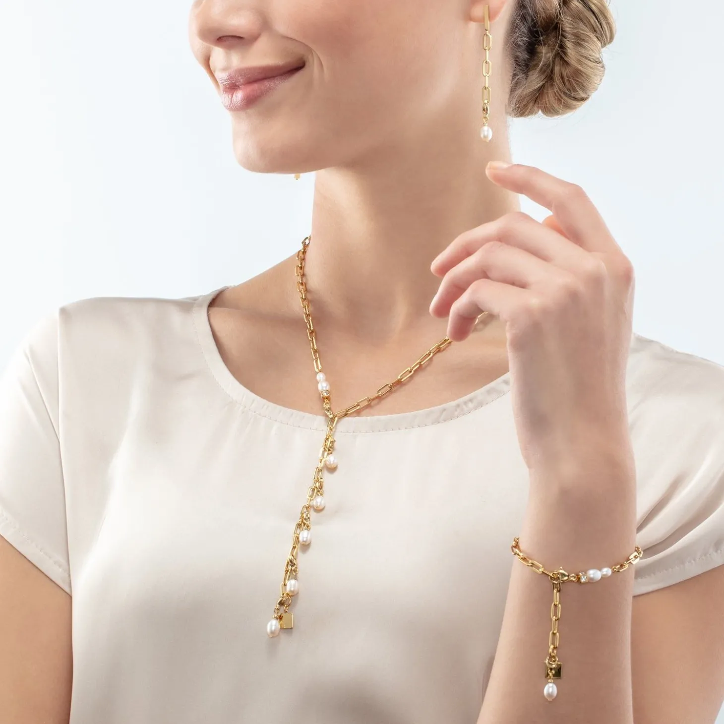 COEUR DE LION Hochzeit-Moderne Halskette mit Süßwasserperlenanhängern in Gold
